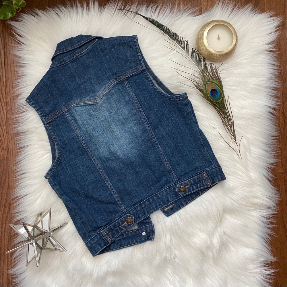 Hollister Jean Vest - Picture 5 of 9